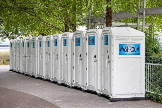 Best Porta potty rental near me  in Hermann, MO